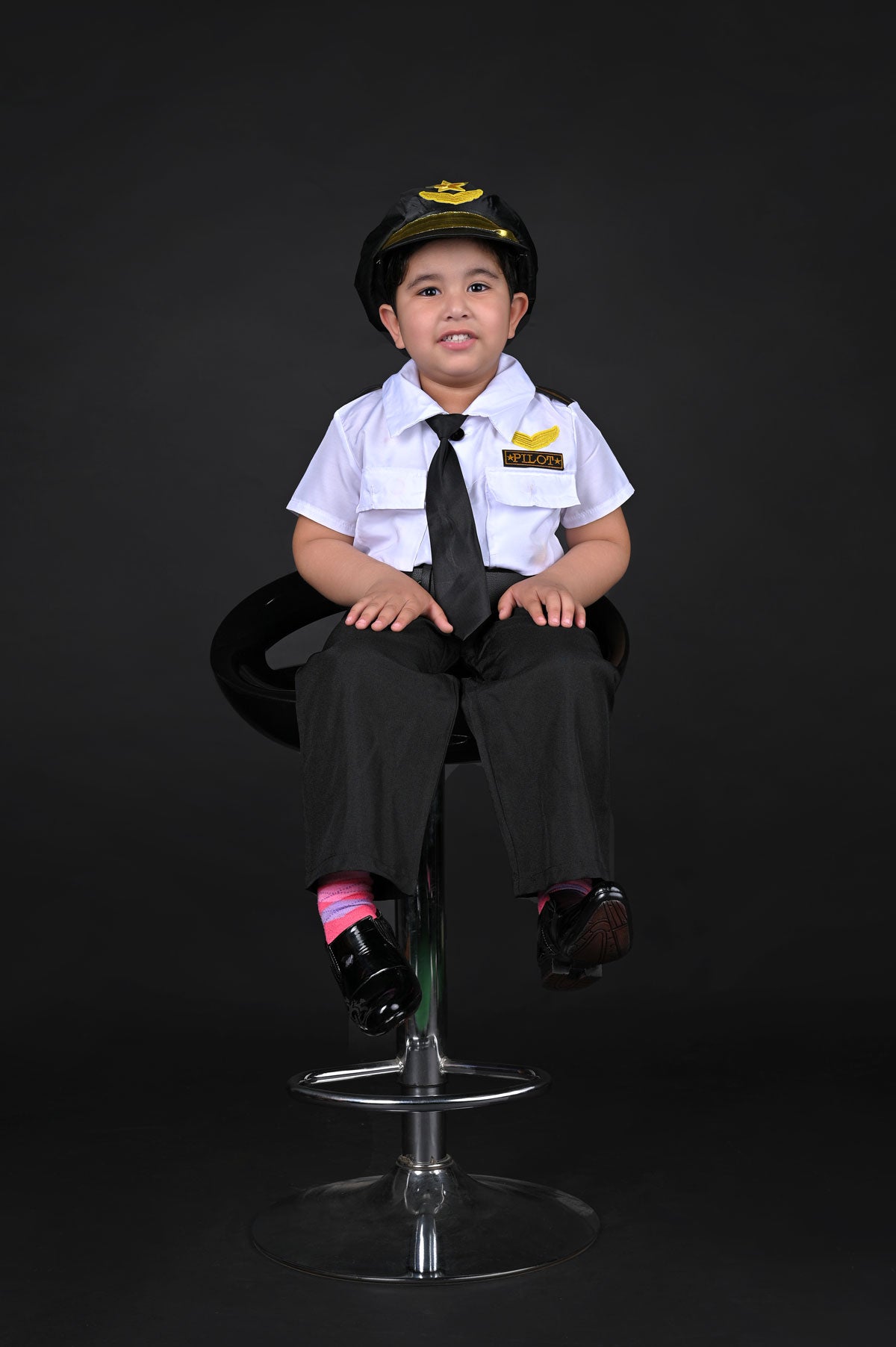 Airline Pilot Professional Helper Kids Fancy Dress Costume | Imported Buy / 5-6 years