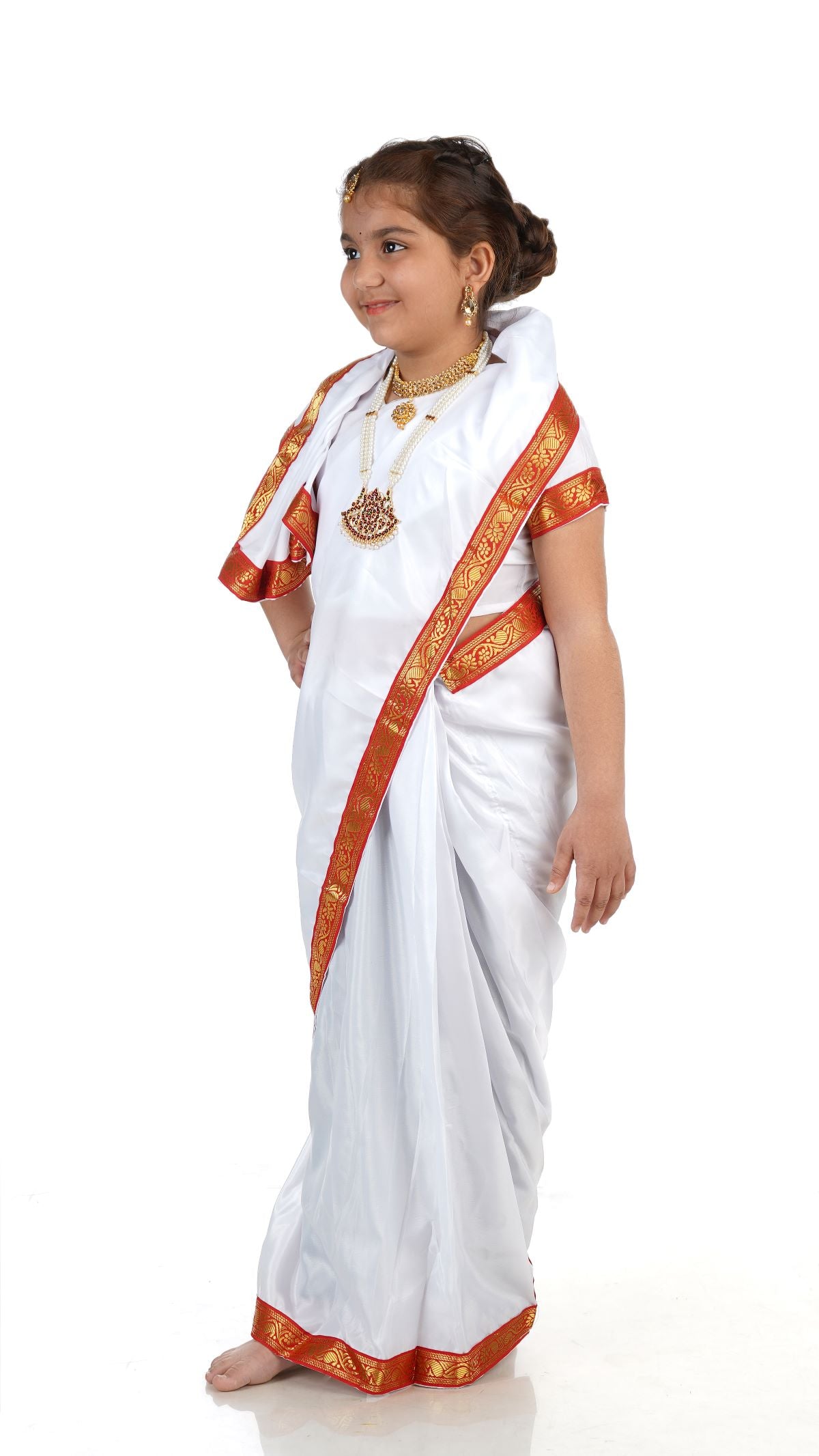 Bengali Saree Fancy Dress (White & Red) | Fancy dress competition, Fancy dress  costumes, Fancy dress